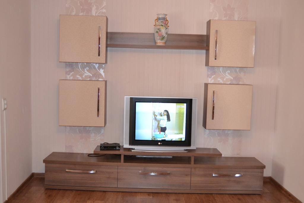 Roses Apartment In The City Center Чернихив Стая снимка
